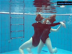 two super-fucking-hot teenagers underwater